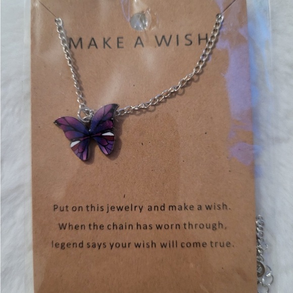 Purple butterfly - Picture 1 of 2